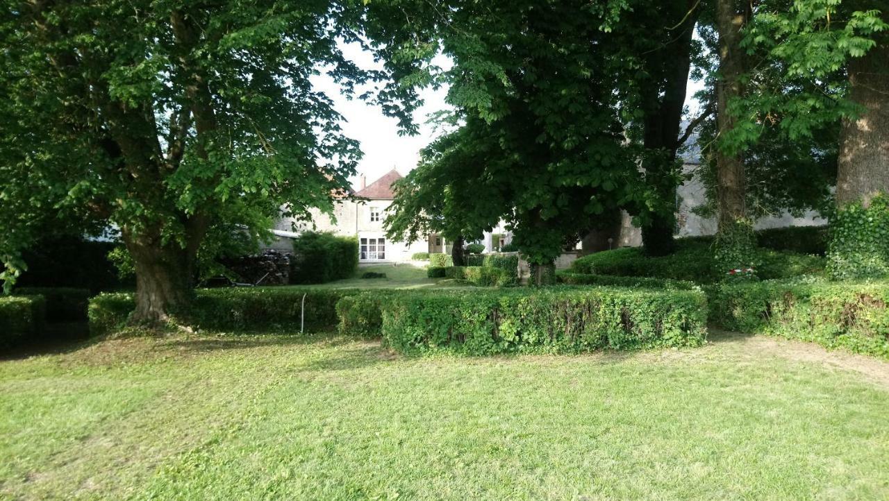 Manoir De L'Echauguette Bed & Breakfast Laignes Luaran gambar
